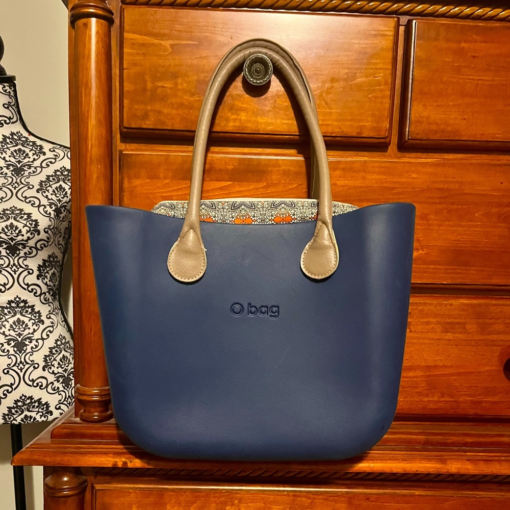 O Bag - navy PU exterior with a beautiful cloth print design insert.